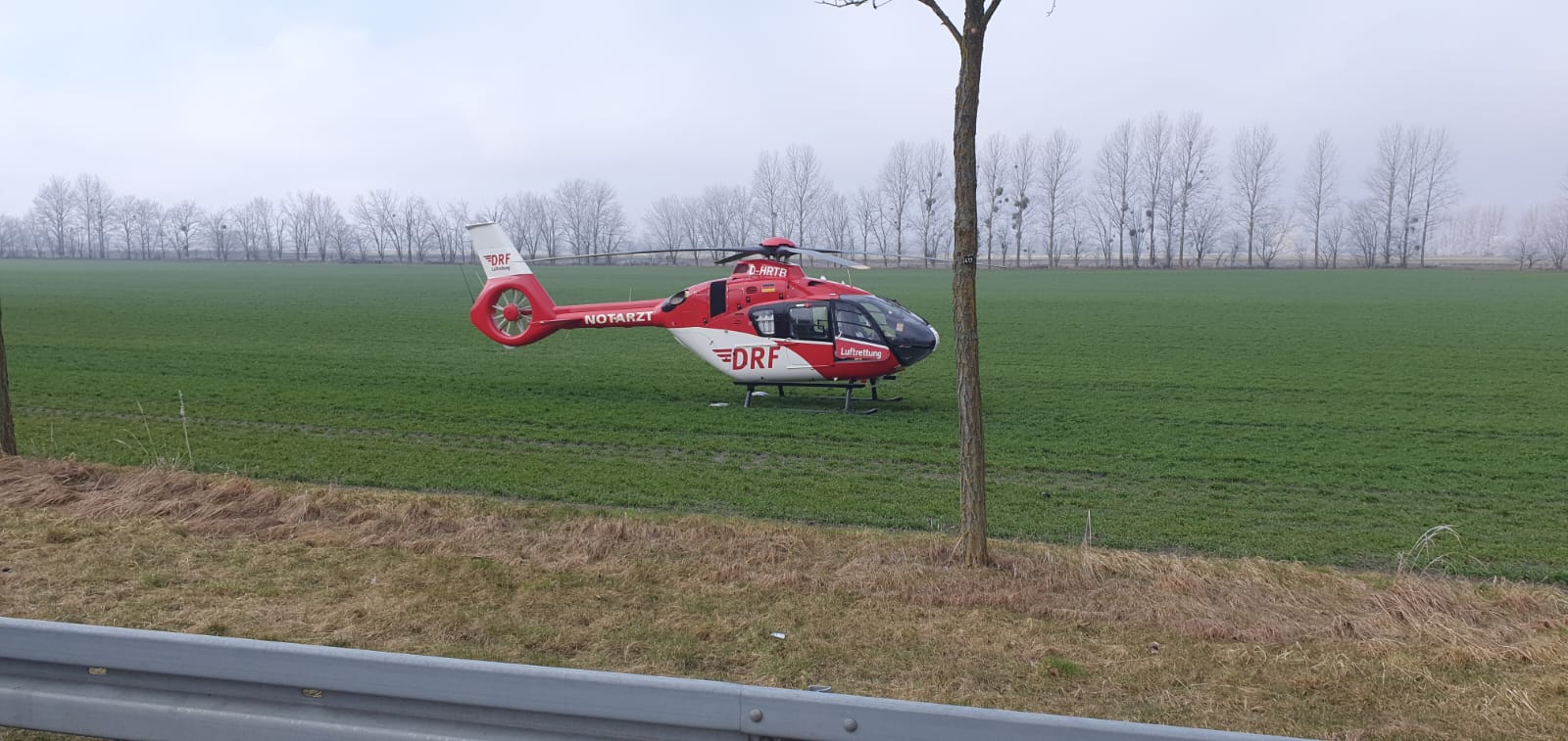 Read more about the article 26/22 / THL / VKU schwer / L321 Abfahrt Viereck